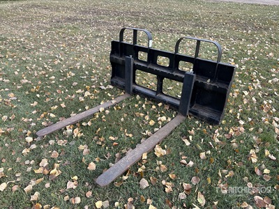 HLA 62 in Tractor Pallet Forks