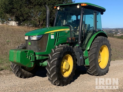 John Deere 5115M 4WD Tracteur agricole utilitaire