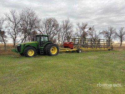 2013 John Deere 8260R 4WD Tractor