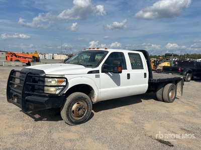 2015 Ford F-350 XL 4x4 Crew Cab Ciężarówka z płaską platformą