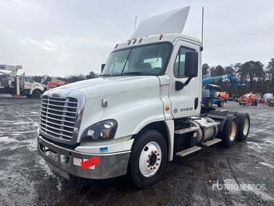 2017 Freightliner Cascadia 125 6x4 T/A Day Cab Truck Tractor