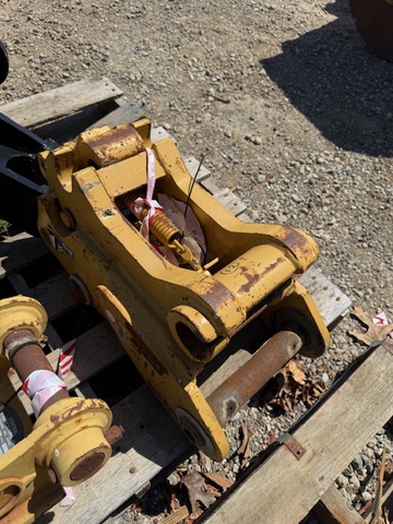 Werk-Brau  Quick Coupler - Fits Cat 420