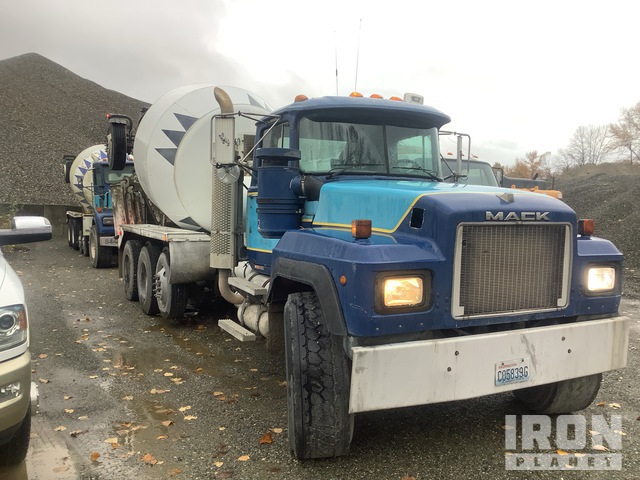 CAMIóN REVOLVEDOR 2001 MACK MCNEILUS 11 CYD