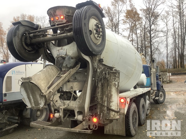 CAMIóN REVOLVEDOR 2001 MACK MCNEILUS 11 CYD