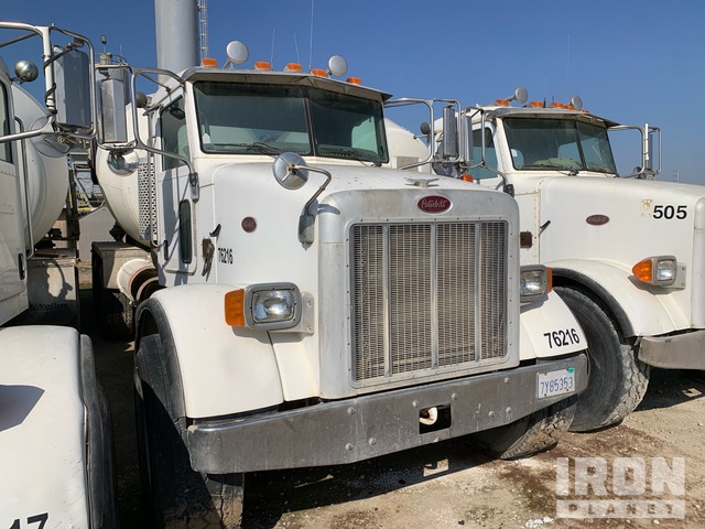CAMIóN REVOLVEDOR 2006 PETERBILT MCNEILUS 10.5 CYD