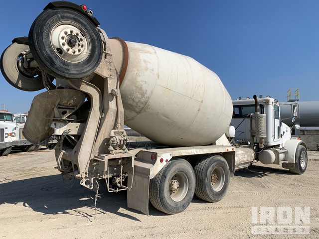 CAMIóN REVOLVEDOR 2006 PETERBILT MCNEILUS 10.5 CYD