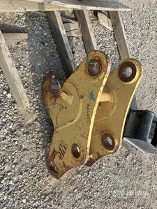 Central Fabricators  Quick Coupler - Fits Cat 450