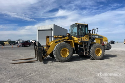 2014 Komatsu WA380 Radlader