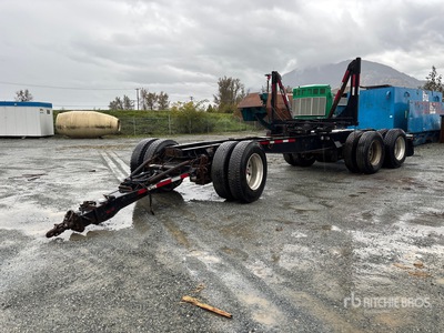 2012 Peerless R-3210A 32 ft Tri/A Pole Remorque à bois