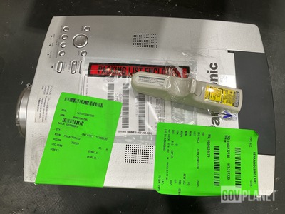 Panasonic PT-L780NTU LCD Projector