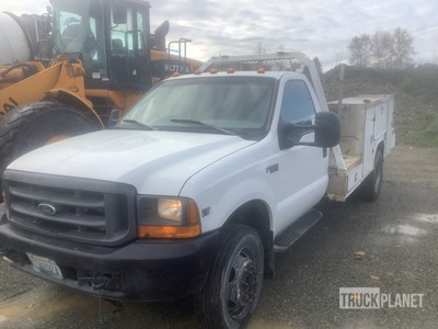 1999 Ford F-550 4x2 Utility Truck
