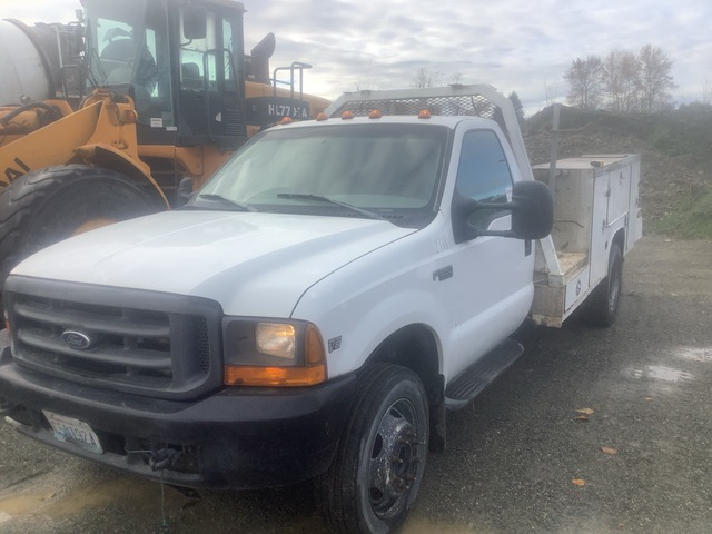 1999 Ford F-550 4x2 Utility Truck
