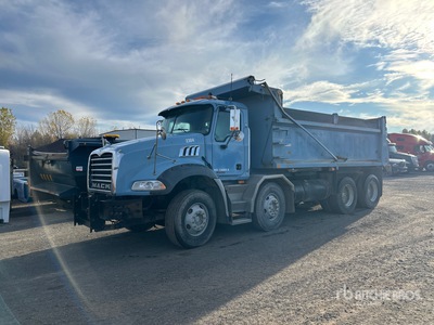 2006 Mack CT700 8x4 Twin-Steer T/A Dump Truck
