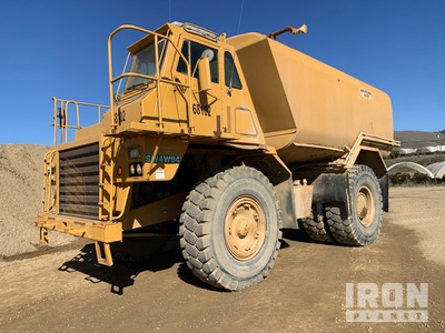 1985 Cat 773B Off-Highway Rigid Water Truck