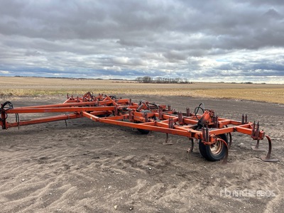 Case WWC 34 ft Cultivator