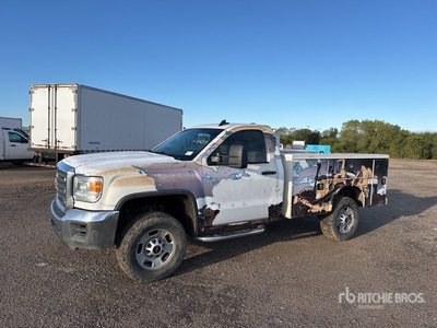 2017 GMC Sierra 2500HD 4x4 Utility Truck