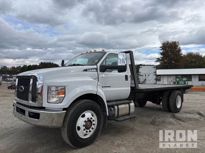 2019 Ford F-750 4x2 Camion à Plateau