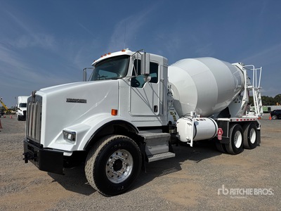 2007 Kenworth T800 6x4 Mixer Truck