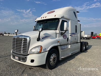 2016 Freightliner Cascadia 125 6x4 3- Achs Sattelzugmaschine mit Schlafkabine