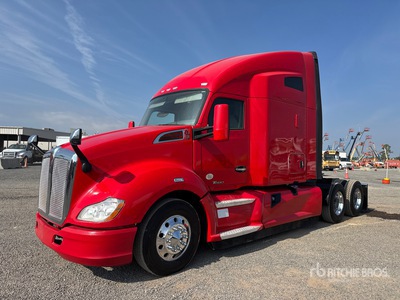 2019 Kenworth T680 6x4 T/A Sleeper Truck Tractor