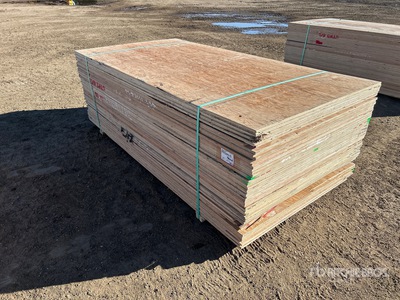 Quantity of (50) x 5/8 in No Stamp Plywood Bois de construction (Unused)