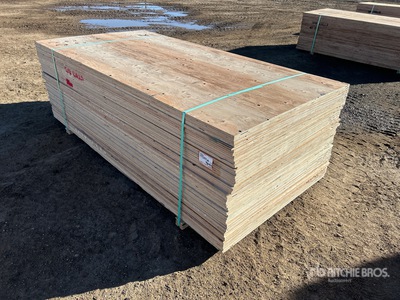 Quantity of (50) x 5/8 in No Stamp Plywood Bois de construction (Unused)