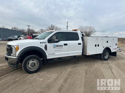 2017 Ford F-550 XL 4x4 Crew Cab Utility Truck