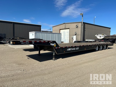1997 Trail-Eze DHT7048 48 ft T/A Hydraulic Tail Trailer