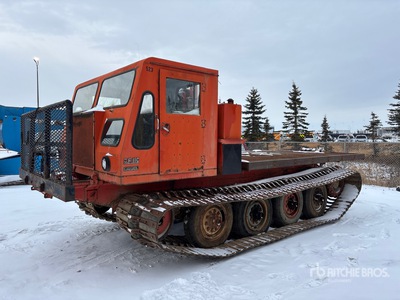 1975 Nodwell CF 110 Foremost Chariot à chenilles