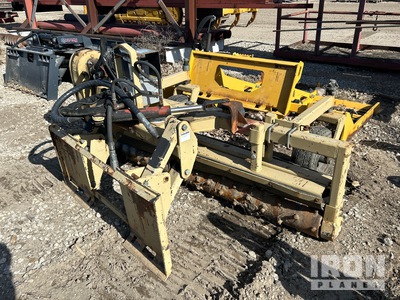 Land Pride SR2572 72 in Kompaktlader-Motorrechen