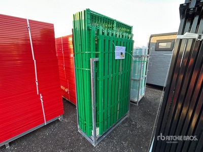 Quantity of (20) Green Steel Fencing Kits 6.4' Ft X 4' Ft bouw hek