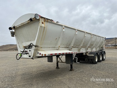 2014 Trout River Live Bottom Trailer