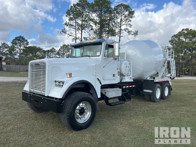 CAMIóN REVOLVEDOR 2004 FREIGHTLINER MCNEILUS 12 CYD