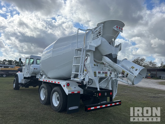 CAMIóN REVOLVEDOR 2004 FREIGHTLINER MCNEILUS 12 CYD