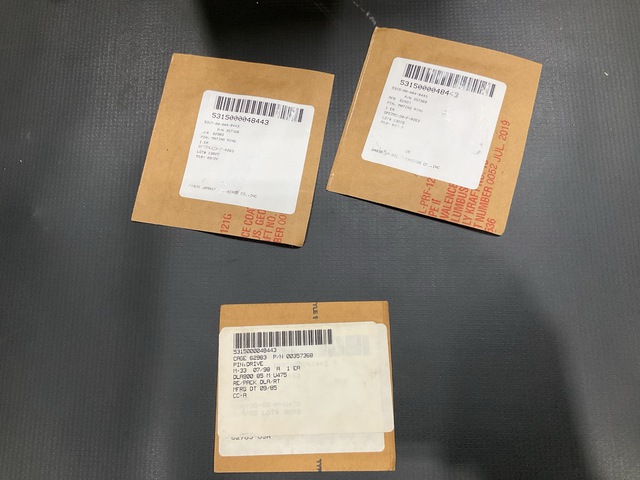 (129) Eaton 357368 Drive Pins