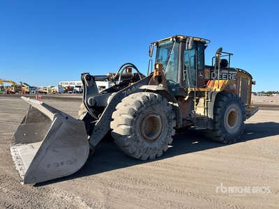 2014 John Deere 744K Wheel Loader