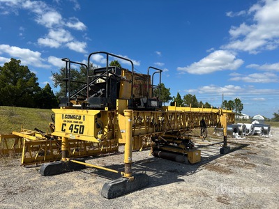 2010 Gomaco C450 Concrete Screed