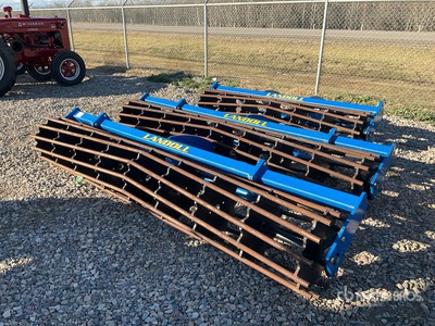 Landoll 104 in Quantity of (3) packers Accesorio de barrido