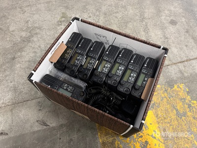 Quantity of (8) Motorola XPR4550 XPR4550 UHF 403-470 MHz 40 Watt Truck Radios