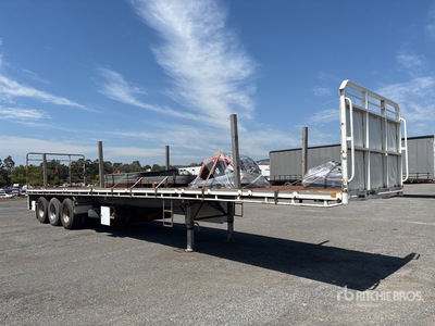 2004 MaxiTrans 12.9 m Tri/A Flatbed Trailer