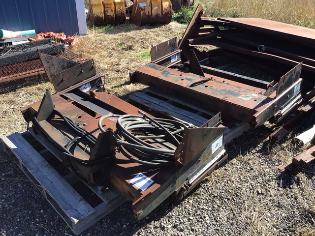 Quantity of (2) Eagle Lift 38X Electric Liftgate - Fits Truck