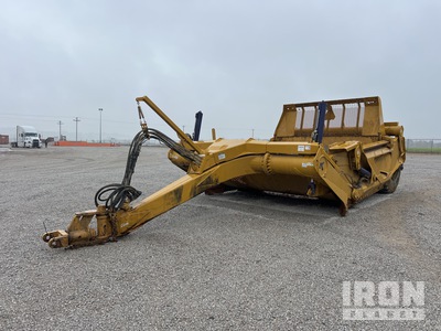 2021 K-TEC 1233 4 Tire Ejector Schraper tractor