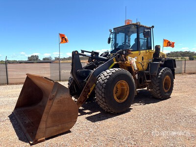 Komatsu WA200 PZ Chargeuse sur roues