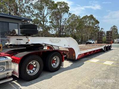 1985 Drake 3 Rows of 8 Lowboy Trailer