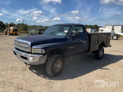 2002 Dodge Ram 2500 4x4 Utility Truck