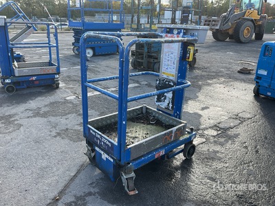 2017 Power Tower Nano Plateforme élévatrice à mât vertical