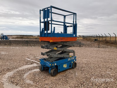 2005 Genie GS-1532 Electric Scissor Lift