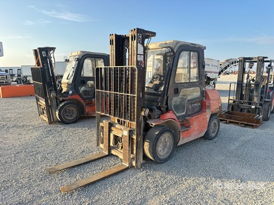 2011 Toyota 7FDU35 7000 lb Cushion Tire Forklift