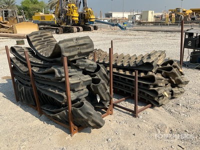 Quantity of (20) Rubber Cadenas (Unused)