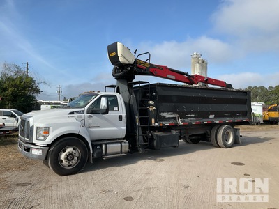 2018 Palfinger M13A80 9260 lb Articulated Boom on 2018 Ford F-750 4x2 Greiferwagen